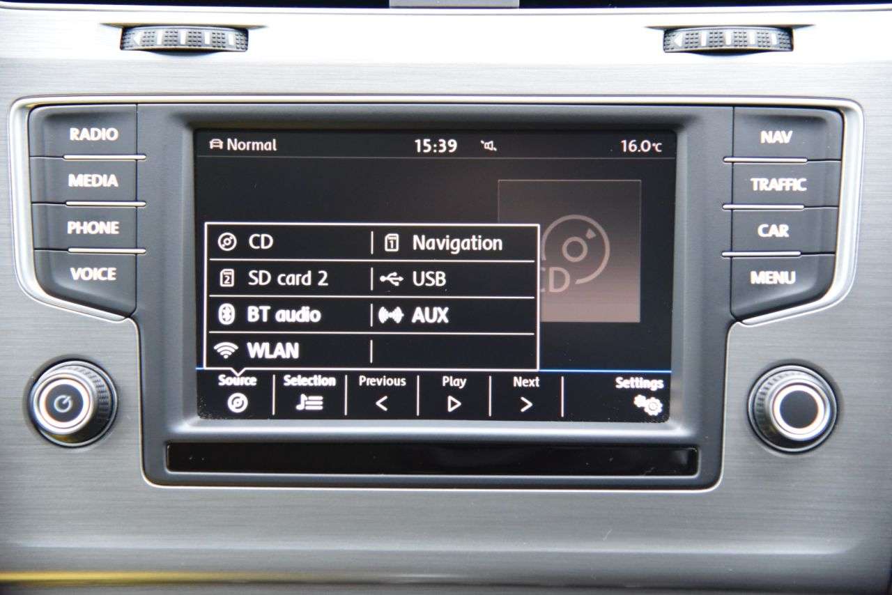 2017 VOLKSWAGEN GOLF 2017 VOLKSWAGEN GOLF