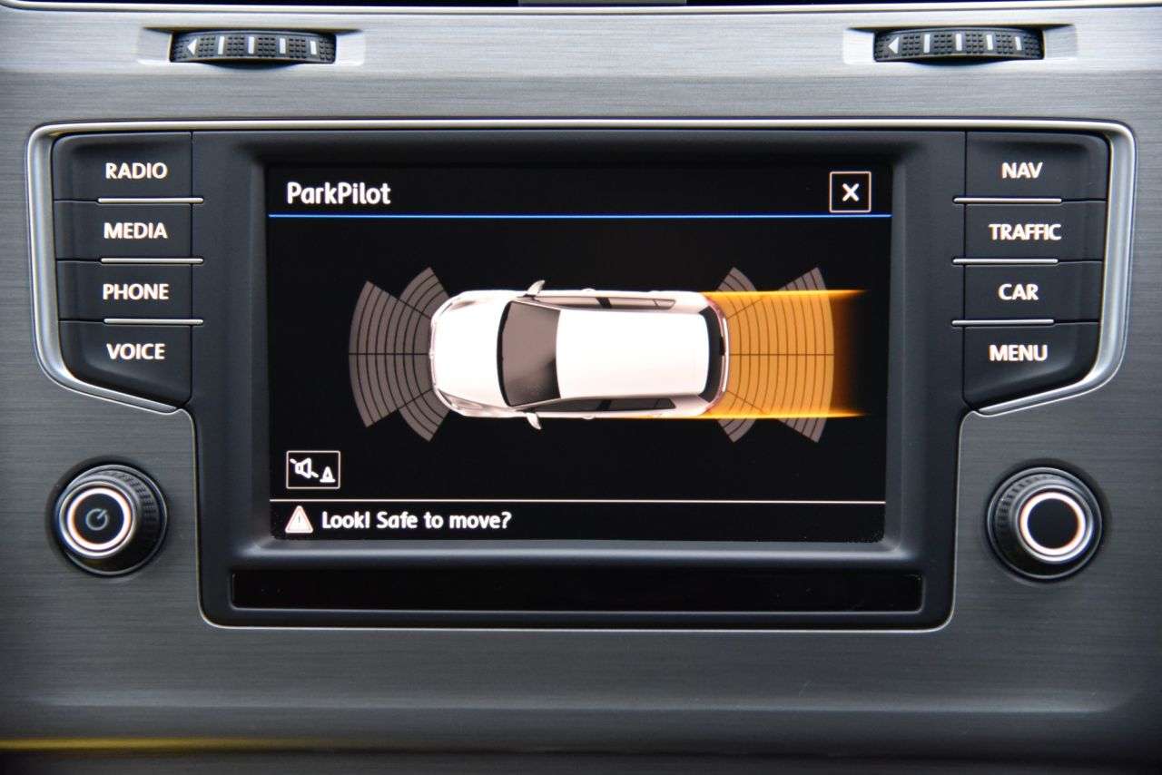 2017 VOLKSWAGEN GOLF 2017 VOLKSWAGEN GOLF