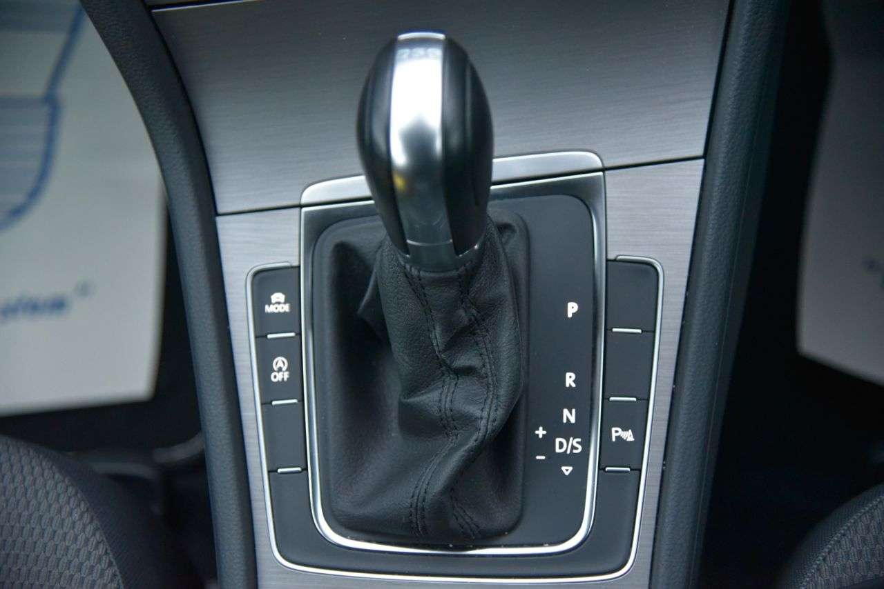 2017 VOLKSWAGEN GOLF 2017 VOLKSWAGEN GOLF