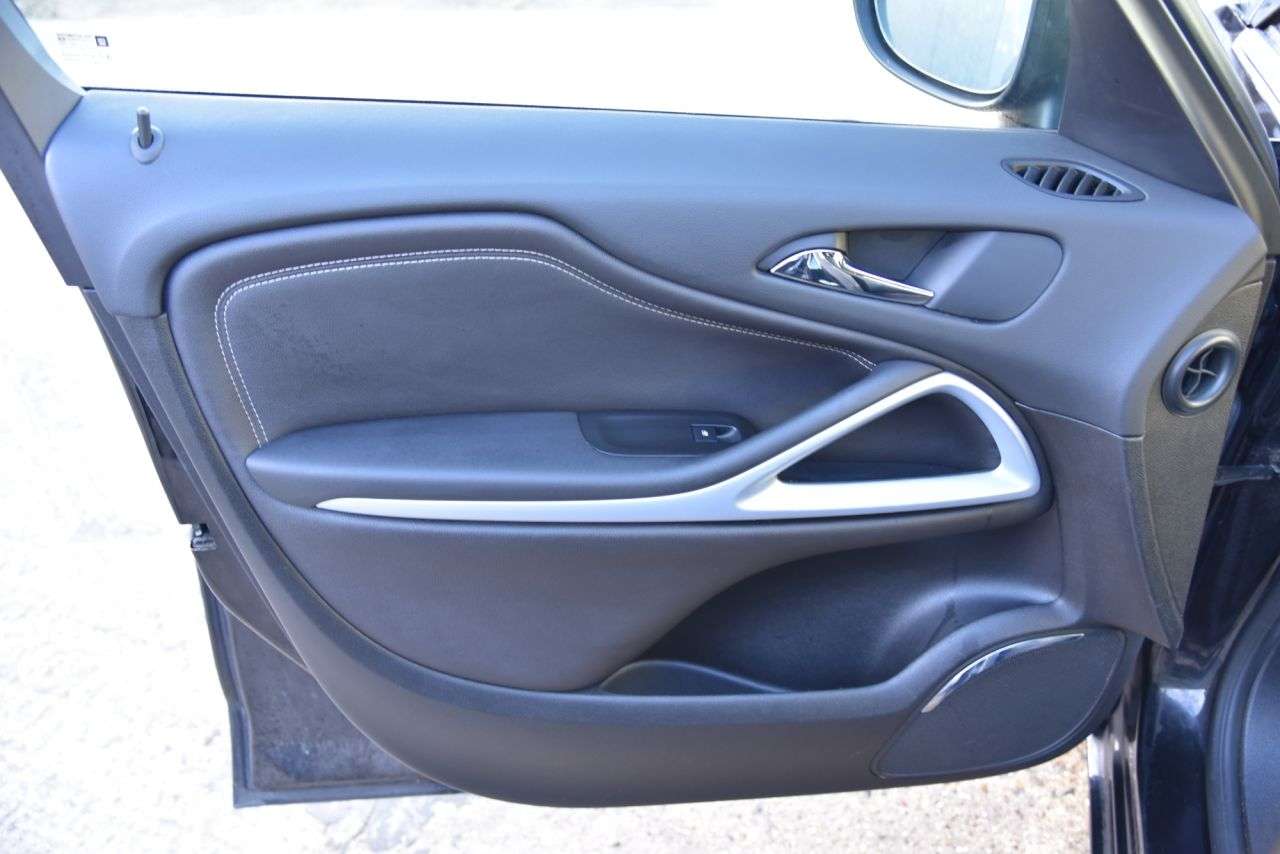 2017 VAUXHALL ZAFIRA TOURER 2017 VAUXHALL ZAFIRA TOURER