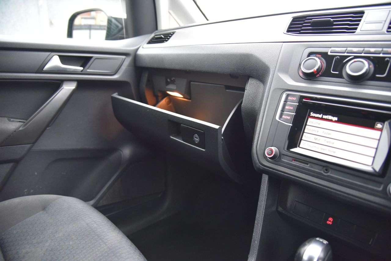 2018 VOLKSWAGEN CADDY MAXI LIFE 2018 VOLKSWAGEN CADDY MAXI LIFE