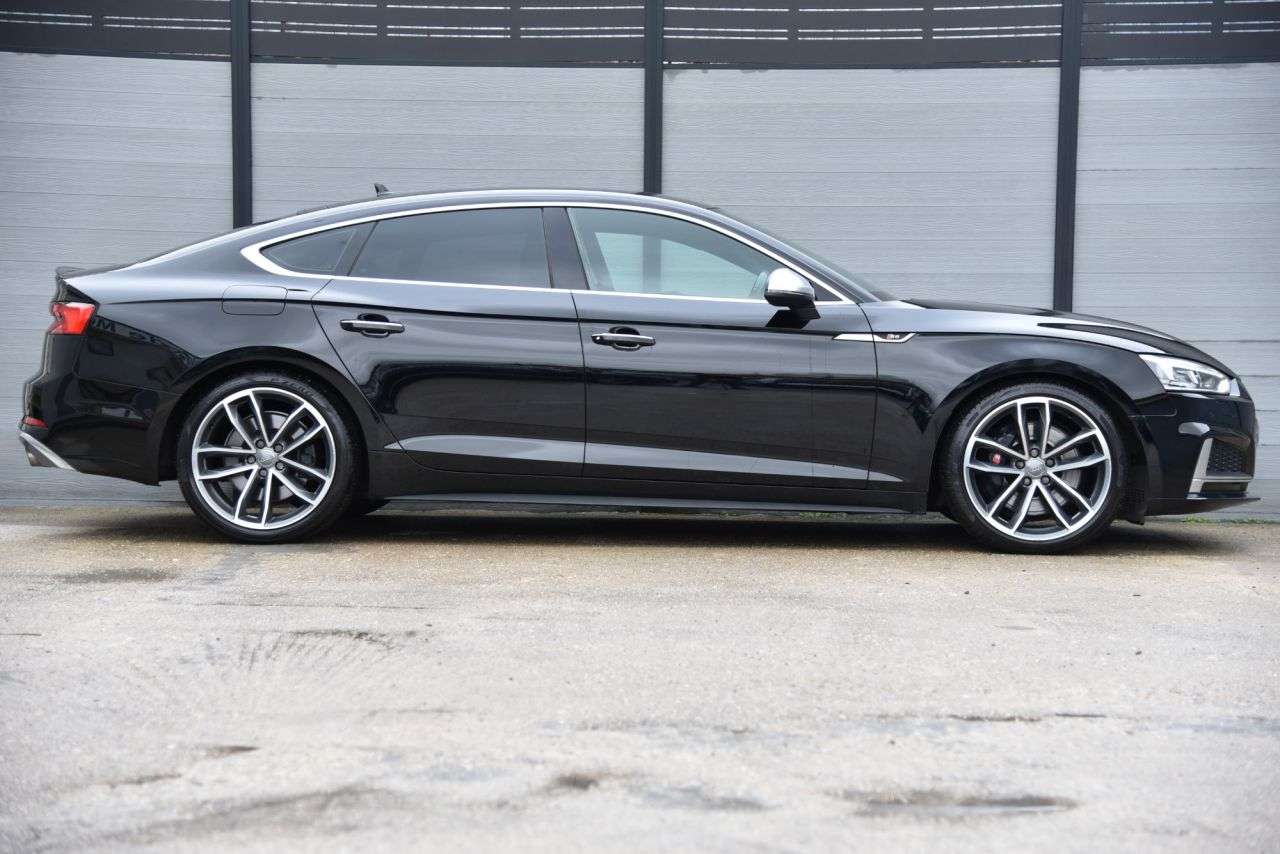 2017 AUDI S5 2017 AUDI S5