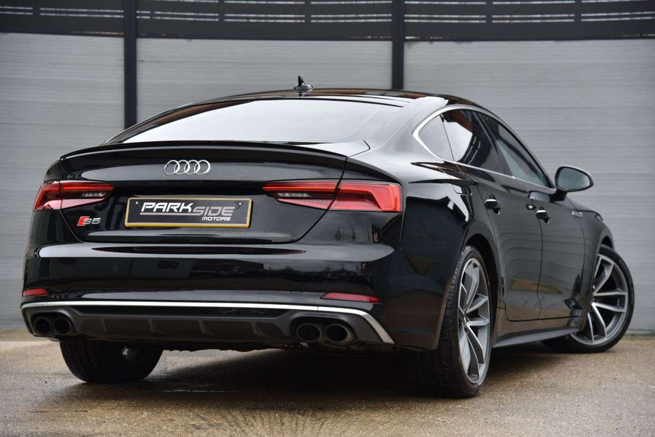 2017 AUDI S5 2017 AUDI S5