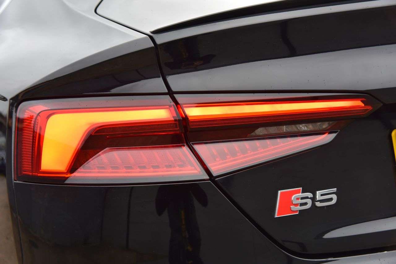 2017 AUDI S5 2017 AUDI S5