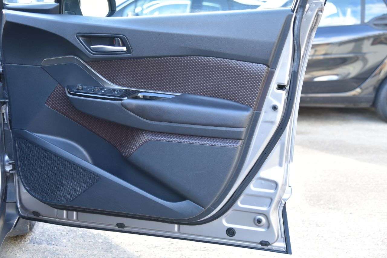 2018 TOYOTA C-HR 2018 TOYOTA C-HR