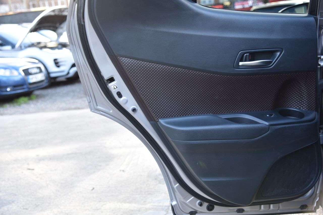 2018 TOYOTA C-HR 2018 TOYOTA C-HR