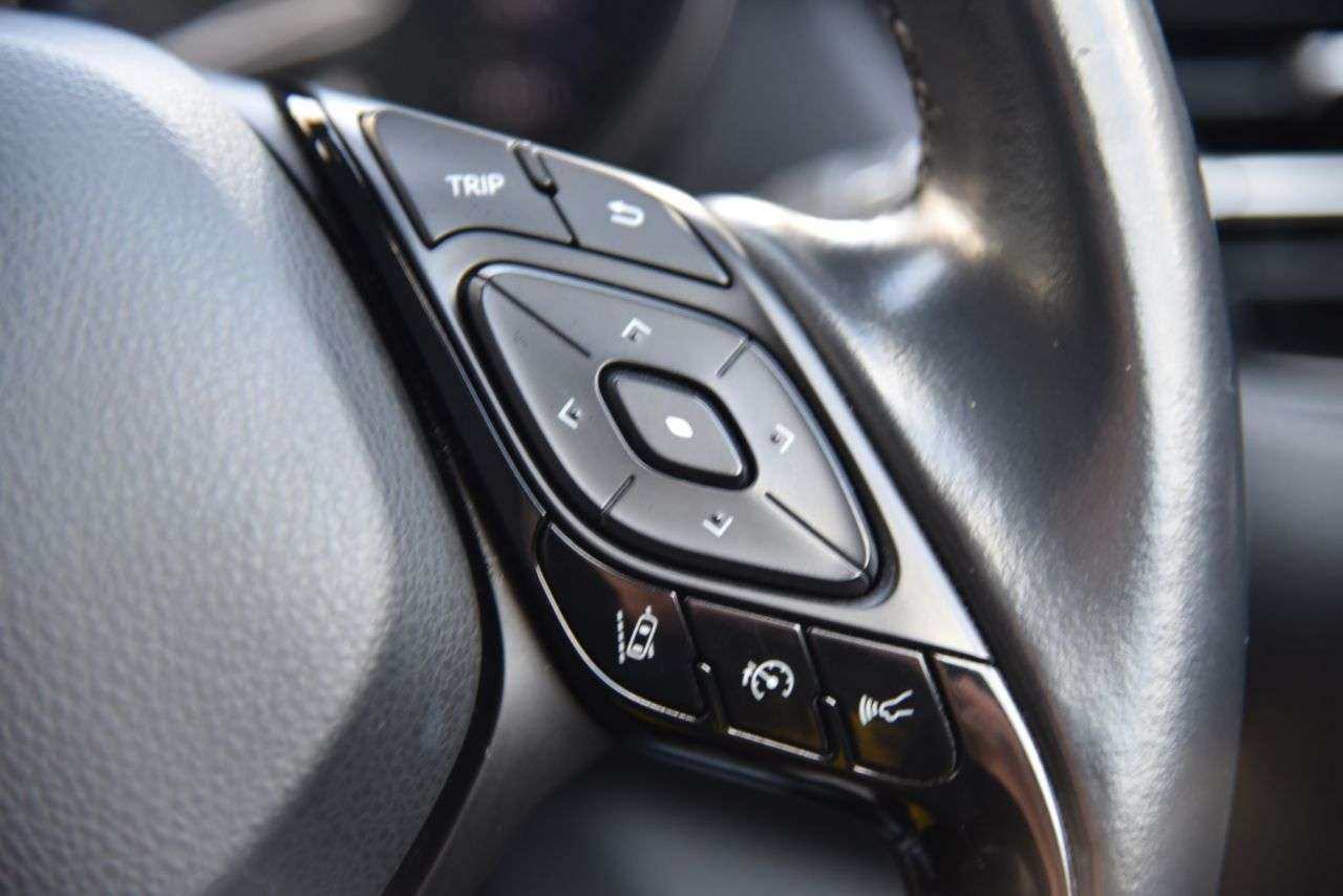 2018 TOYOTA C-HR 2018 TOYOTA C-HR