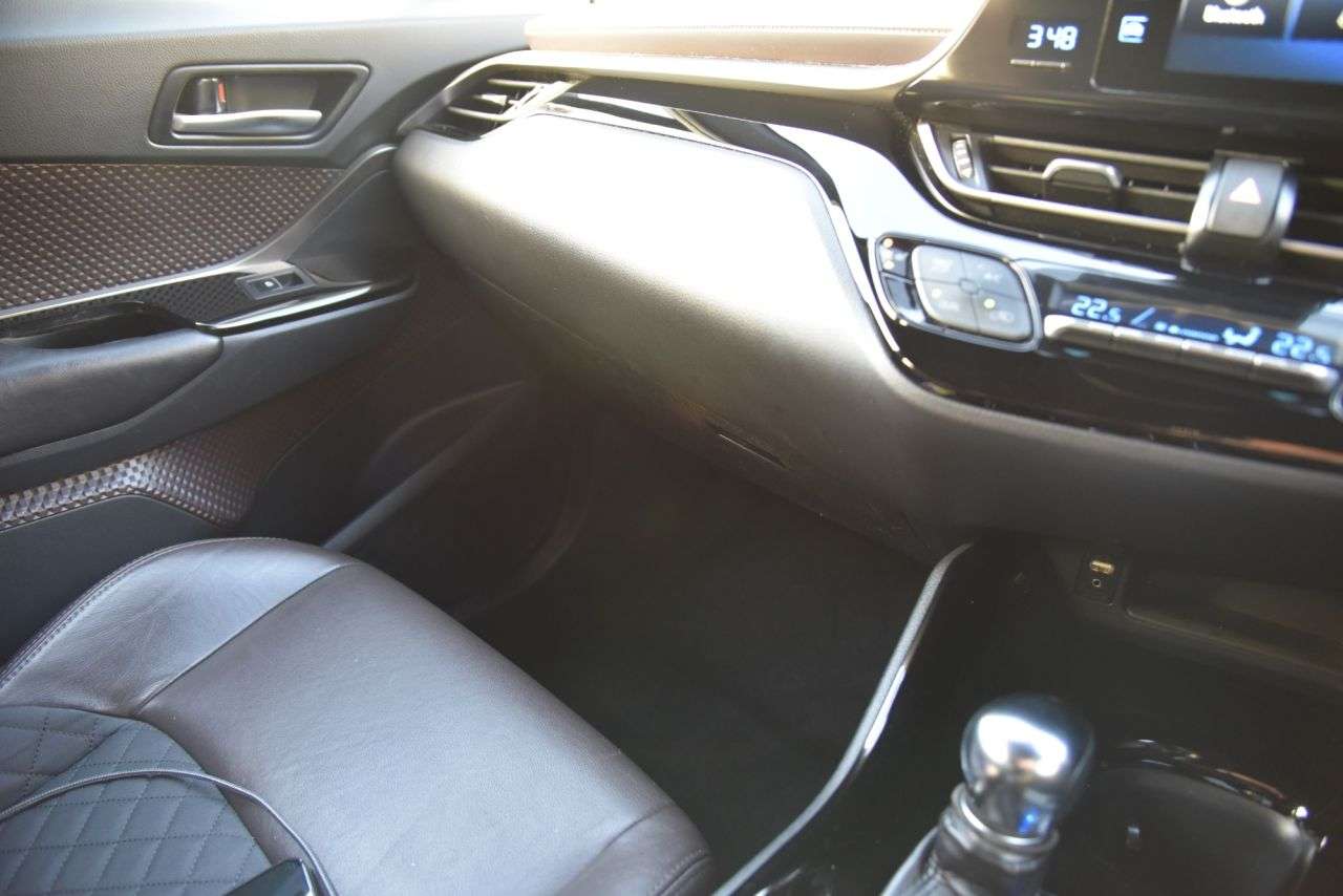 2018 TOYOTA C-HR 2018 TOYOTA C-HR