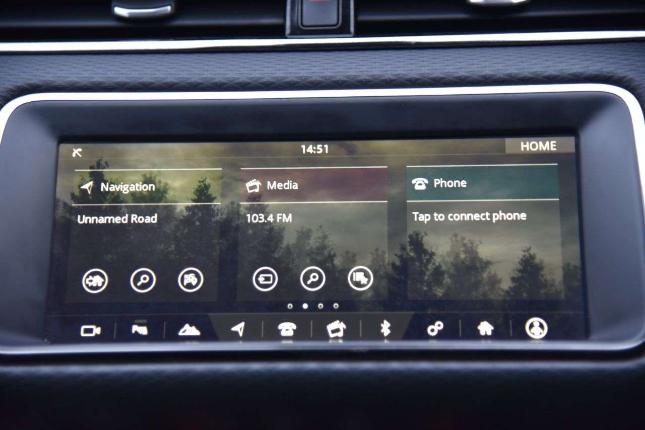 2019 LAND ROVER RANGE ROVER EVOQUE 2019 LAND ROVER RANGE ROVER EVOQUE