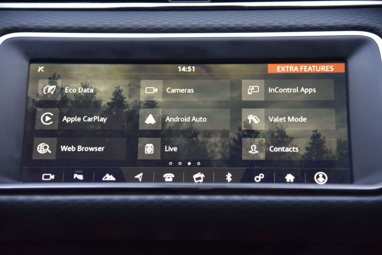 2019 LAND ROVER RANGE ROVER EVOQUE 2019 LAND ROVER RANGE ROVER EVOQUE