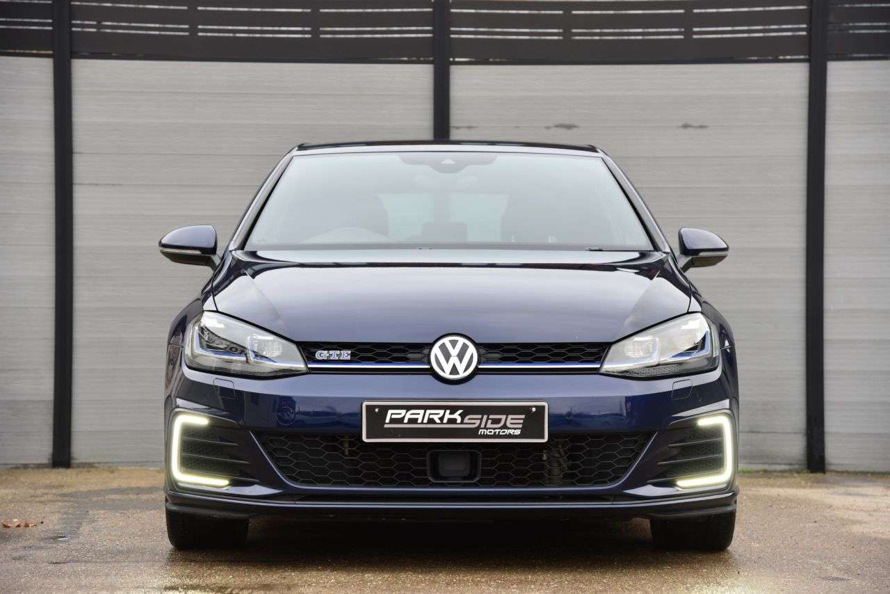 2020 VOLKSWAGEN GOLF 2020 VOLKSWAGEN GOLF