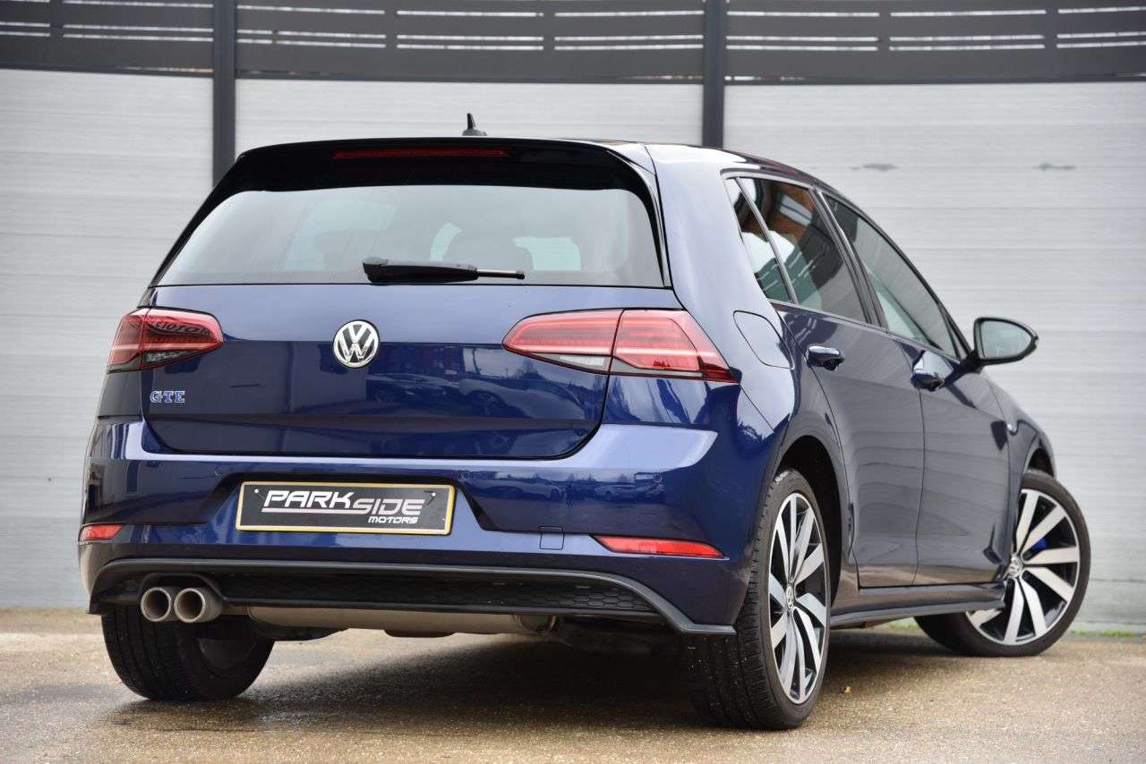 2020 VOLKSWAGEN GOLF 2020 VOLKSWAGEN GOLF