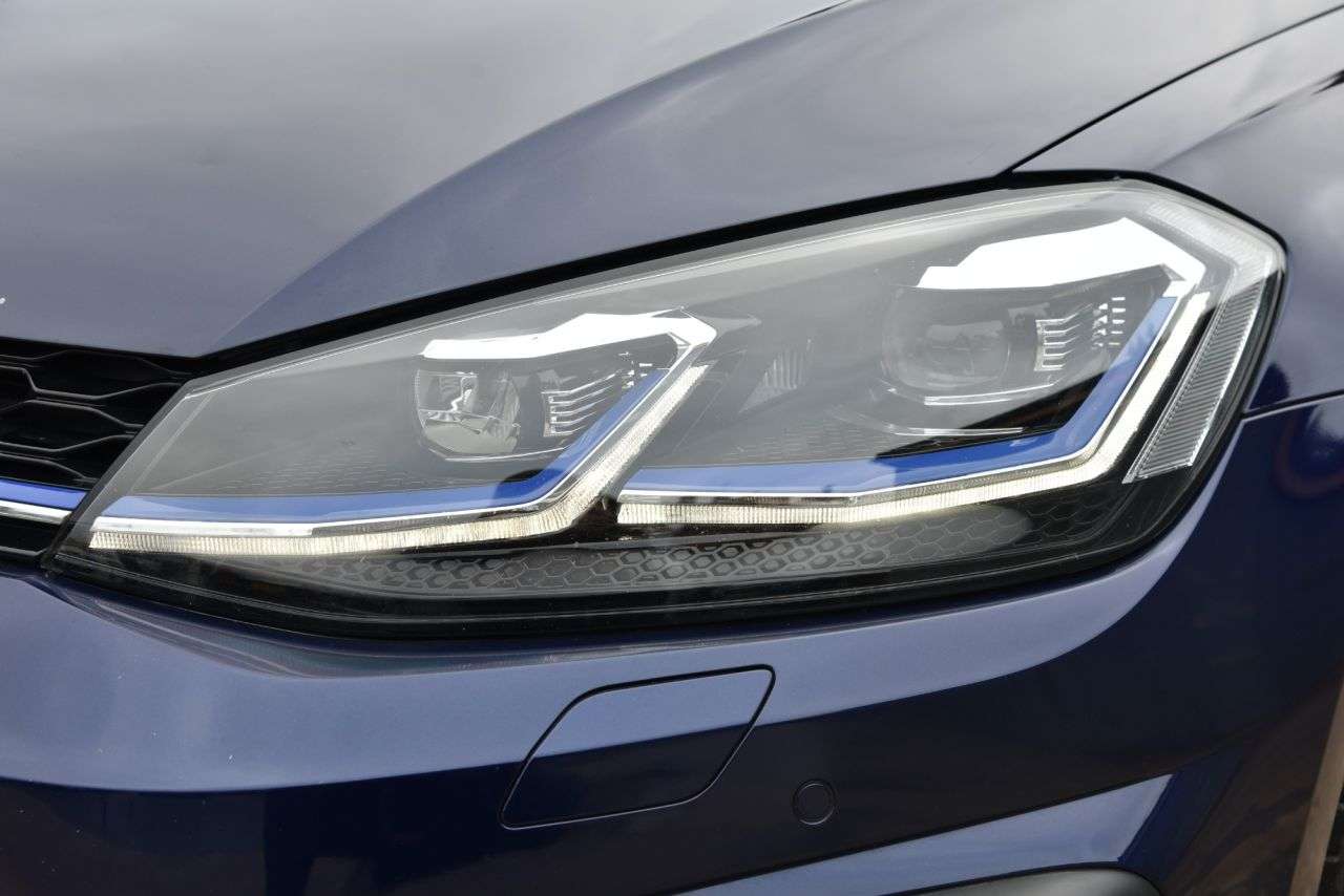 2020 VOLKSWAGEN GOLF 2020 VOLKSWAGEN GOLF