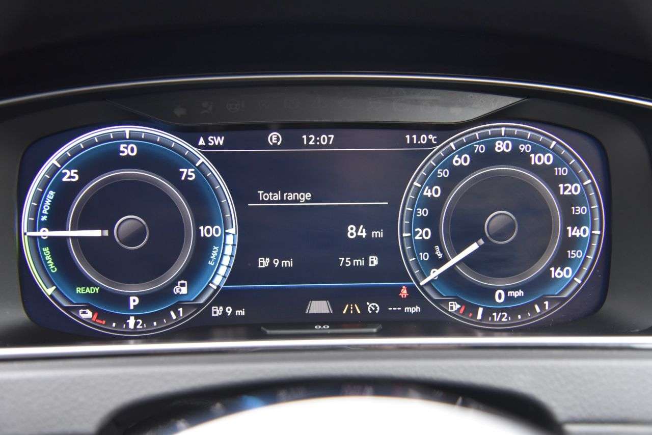 2020 VOLKSWAGEN GOLF 2020 VOLKSWAGEN GOLF