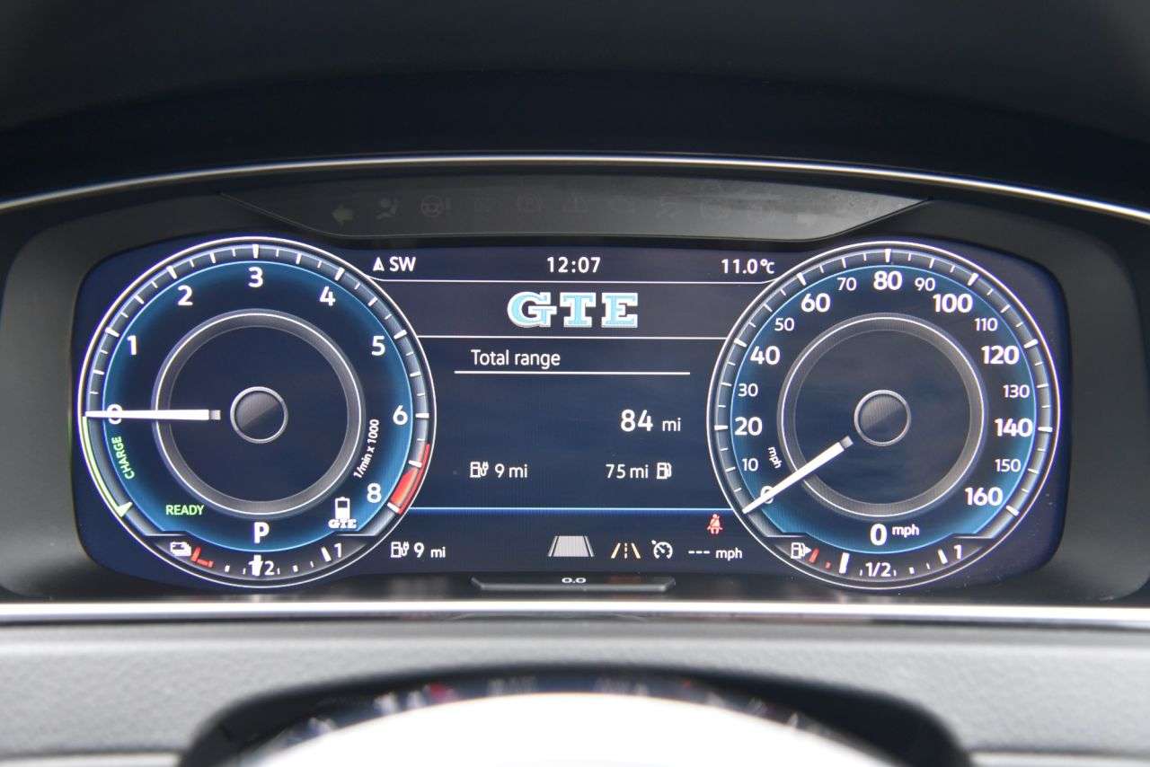 2020 VOLKSWAGEN GOLF 2020 VOLKSWAGEN GOLF