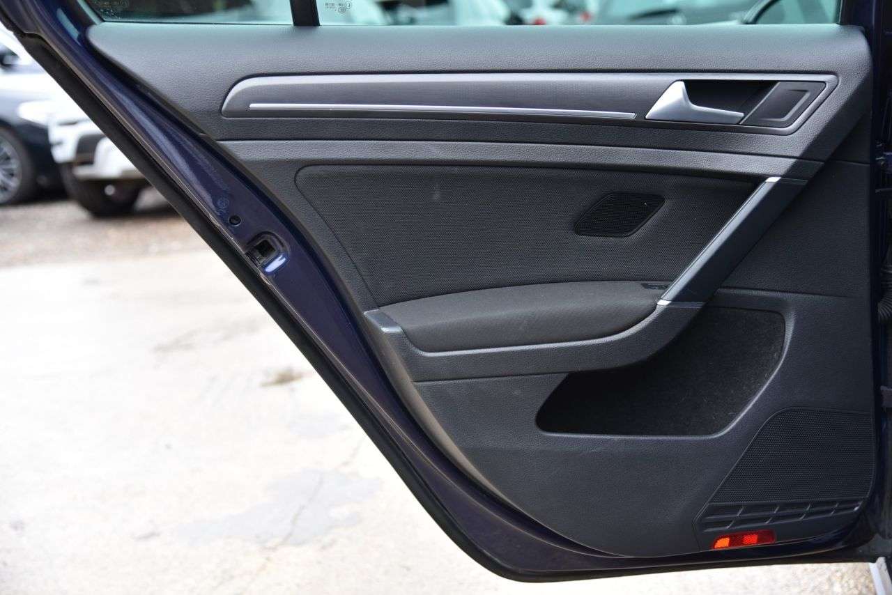 2020 VOLKSWAGEN GOLF 2020 VOLKSWAGEN GOLF