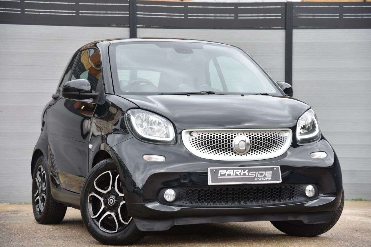 A 2017 SMART FORTWO 1.0 Prime (Premium Plus) Coupe 2dr Petrol Twinamic Euro 6 (s/s) (71 ps) FUL A 2017 SMART FORTWO 1.0 Prime (Premium Plus) Coupe 2dr Petrol Twinamic Euro 6 (s/s) (71 ps) FUL
