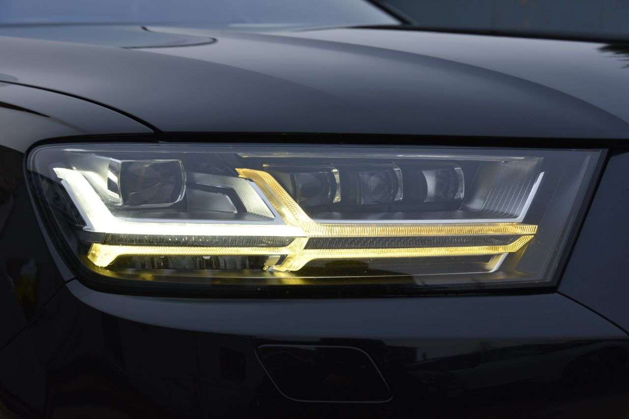 2018 AUDI SQ7 2018 AUDI SQ7