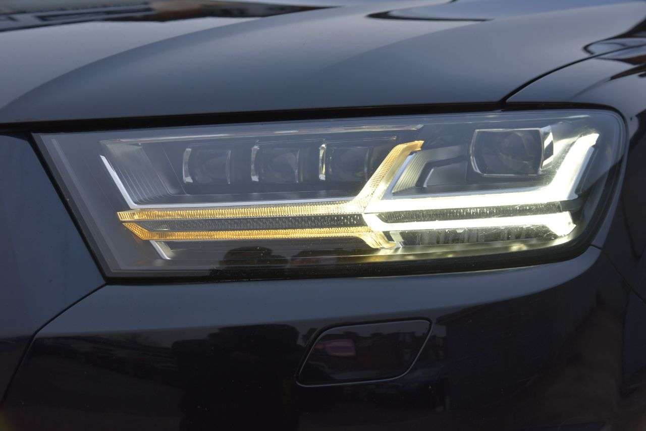 2018 AUDI SQ7 2018 AUDI SQ7