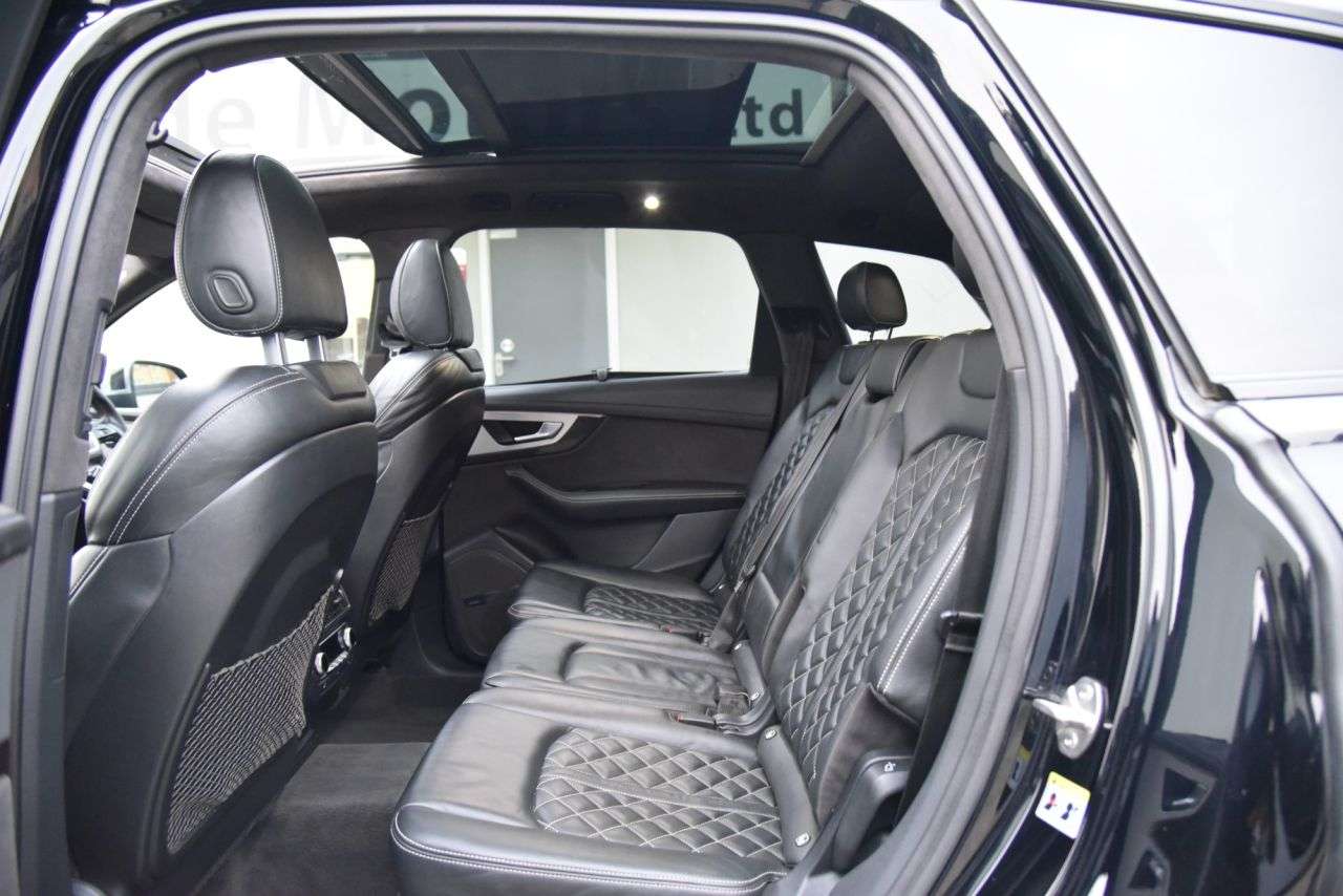 2018 AUDI SQ7 2018 AUDI SQ7