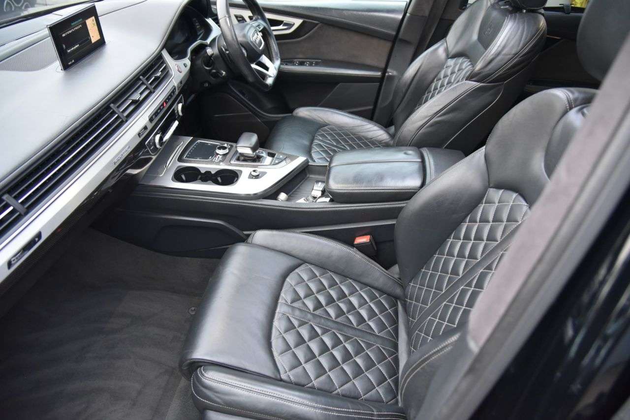 2018 AUDI SQ7 2018 AUDI SQ7