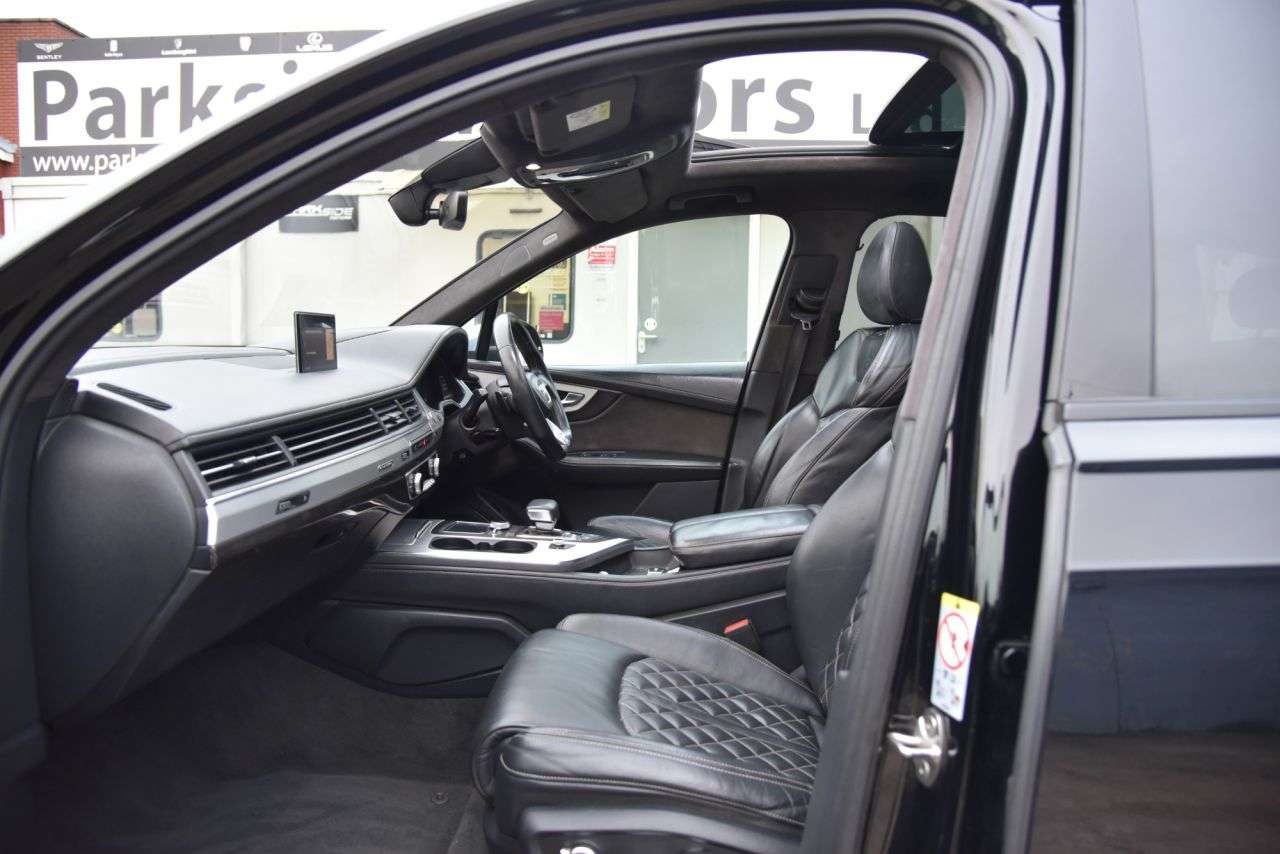 2018 AUDI SQ7 2018 AUDI SQ7