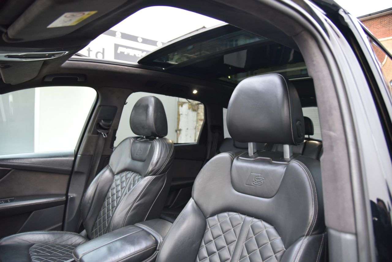 2018 AUDI SQ7 2018 AUDI SQ7