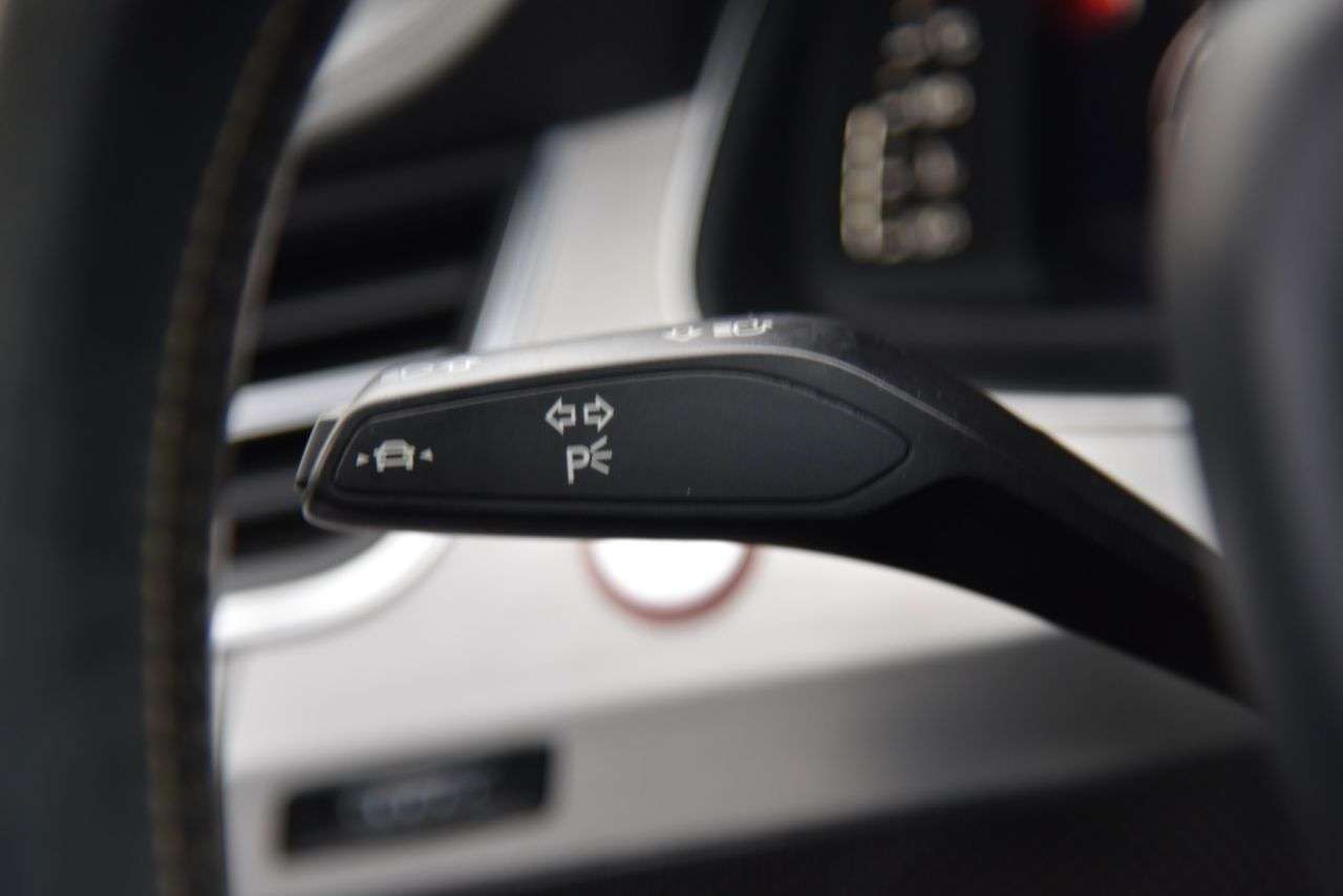 2018 AUDI SQ7 2018 AUDI SQ7