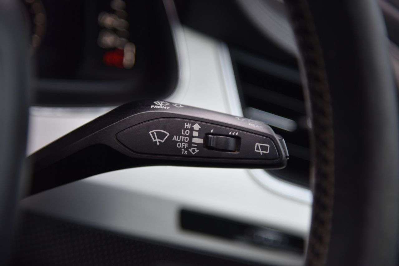 2018 AUDI SQ7 2018 AUDI SQ7