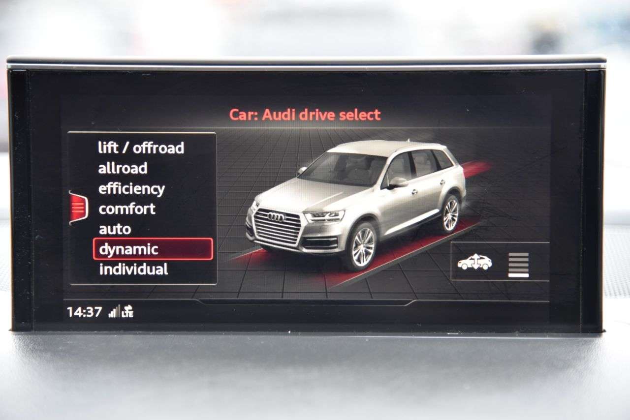 2018 AUDI SQ7 2018 AUDI SQ7