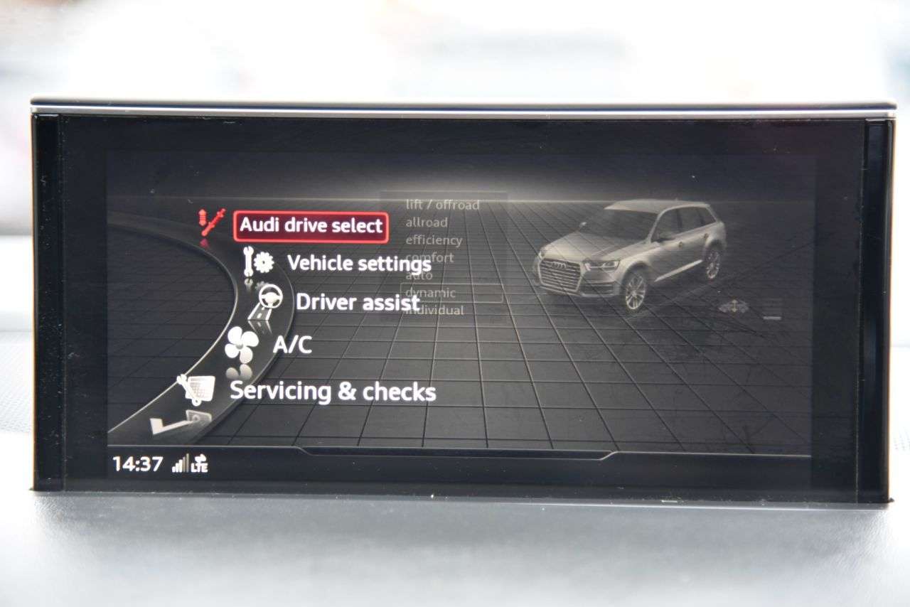 2018 AUDI SQ7 2018 AUDI SQ7