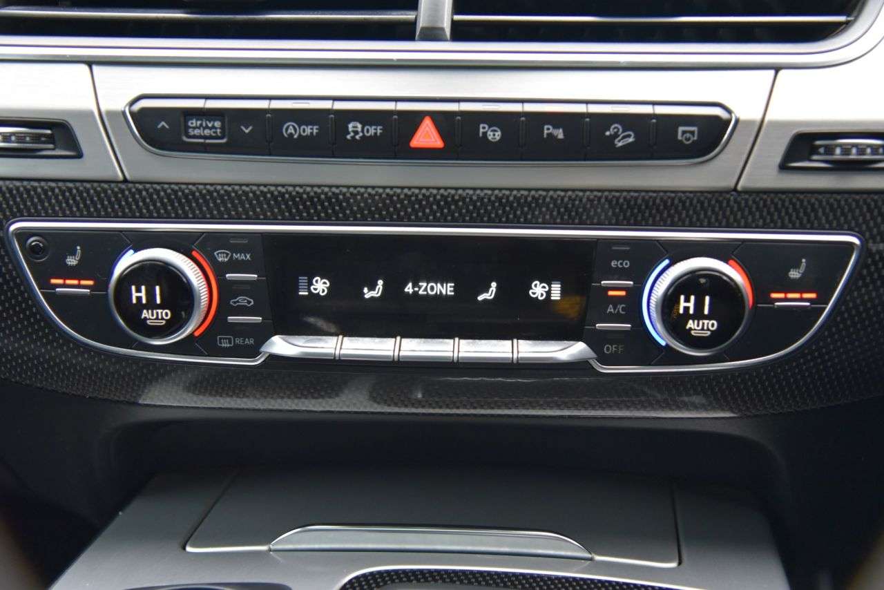 2018 AUDI SQ7 2018 AUDI SQ7