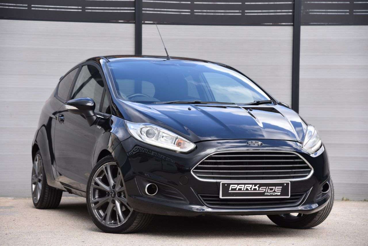 A 2017 FORD FIESTA 1.0T EcoBoost ST-Line Hatchback 3dr Petrol Manual Euro 6 (s/s) (125 ps) 2 F A 2017 FORD FIESTA 1.0T EcoBoost ST-Line Hatchback 3dr Petrol Manual Euro 6 (s/s) (125 ps) 2 F