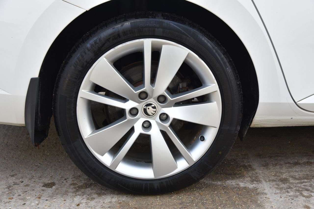 2020 SKODA SUPERB 2020 SKODA SUPERB