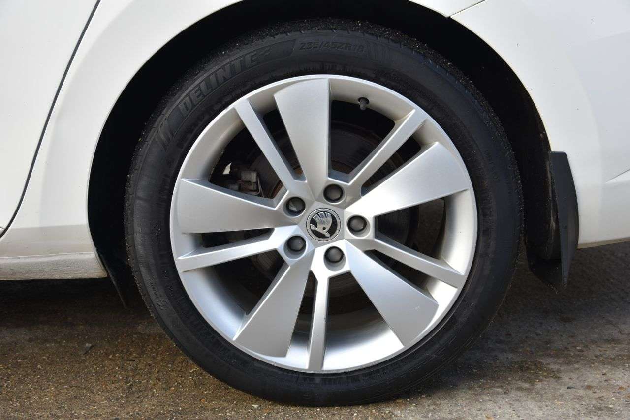 2020 SKODA SUPERB 2020 SKODA SUPERB