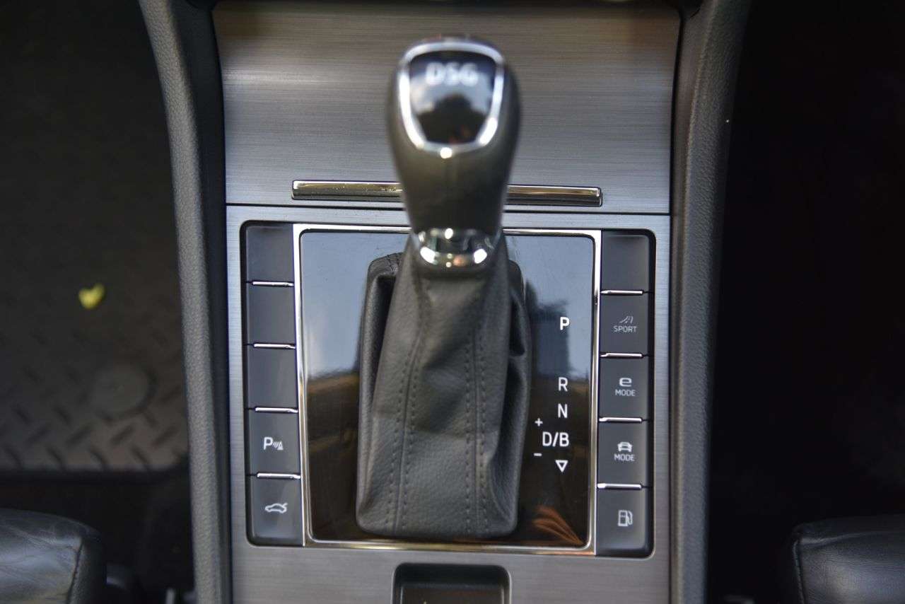 2020 SKODA SUPERB 2020 SKODA SUPERB