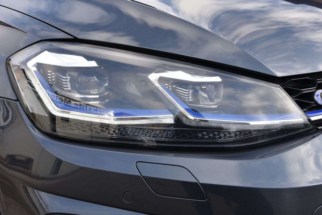 2017 VOLKSWAGEN GOLF 2017 VOLKSWAGEN GOLF