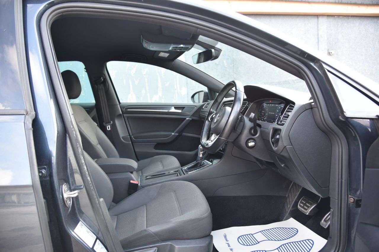 2017 VOLKSWAGEN GOLF 2017 VOLKSWAGEN GOLF