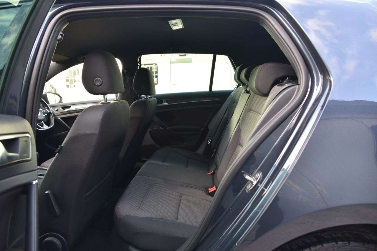 2017 VOLKSWAGEN GOLF 2017 VOLKSWAGEN GOLF