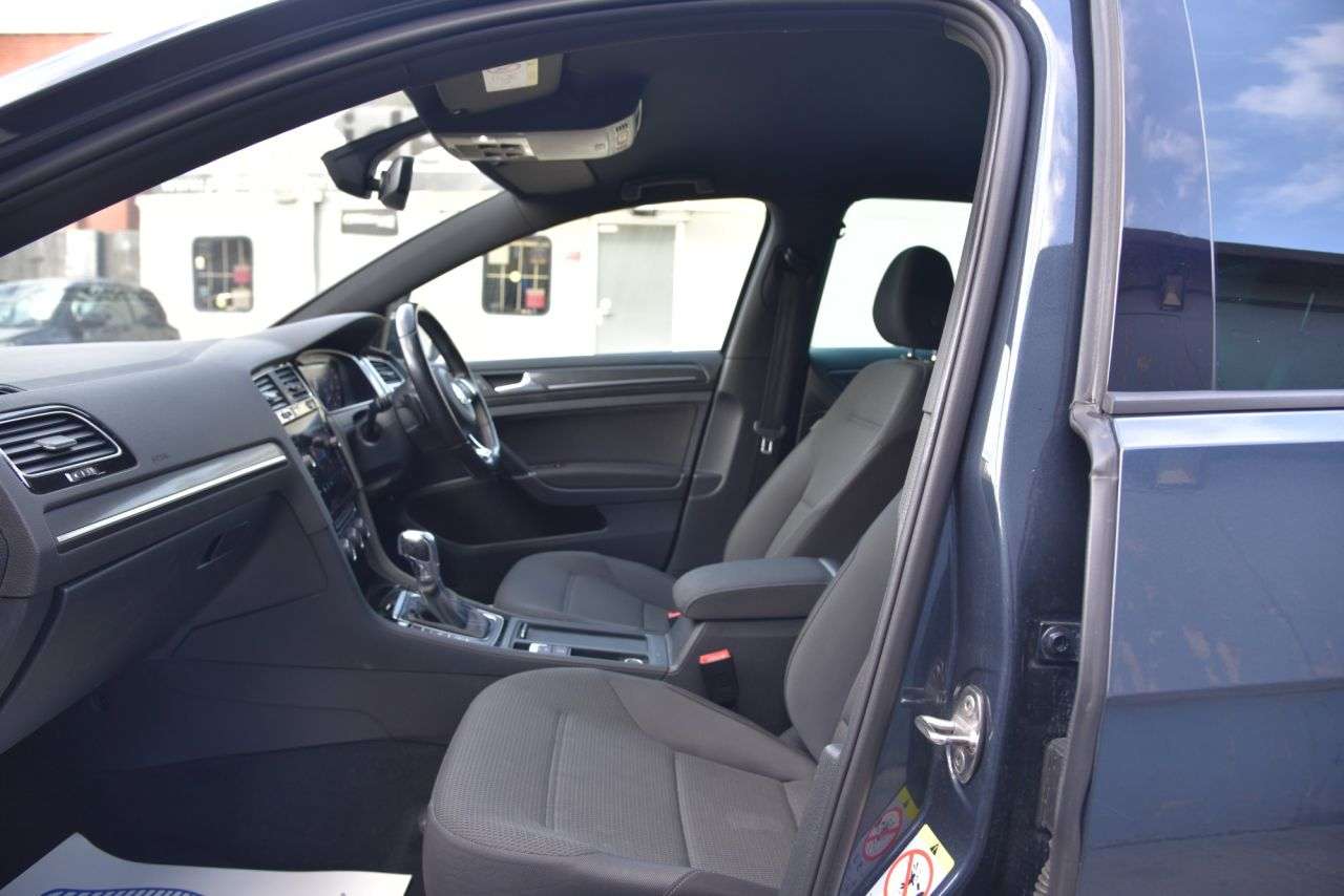 2017 VOLKSWAGEN GOLF 2017 VOLKSWAGEN GOLF