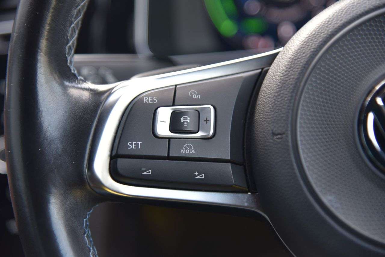 2017 VOLKSWAGEN GOLF 2017 VOLKSWAGEN GOLF