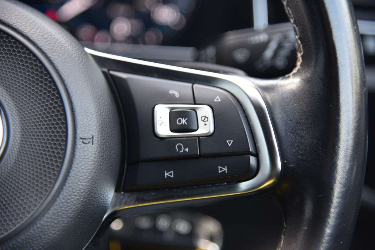 2017 VOLKSWAGEN GOLF 2017 VOLKSWAGEN GOLF