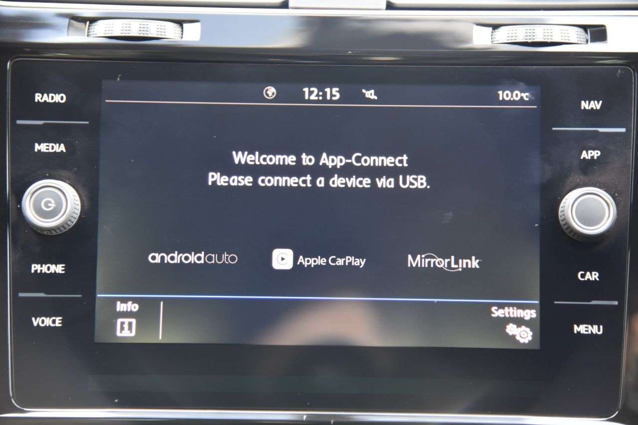 2017 VOLKSWAGEN GOLF 2017 VOLKSWAGEN GOLF