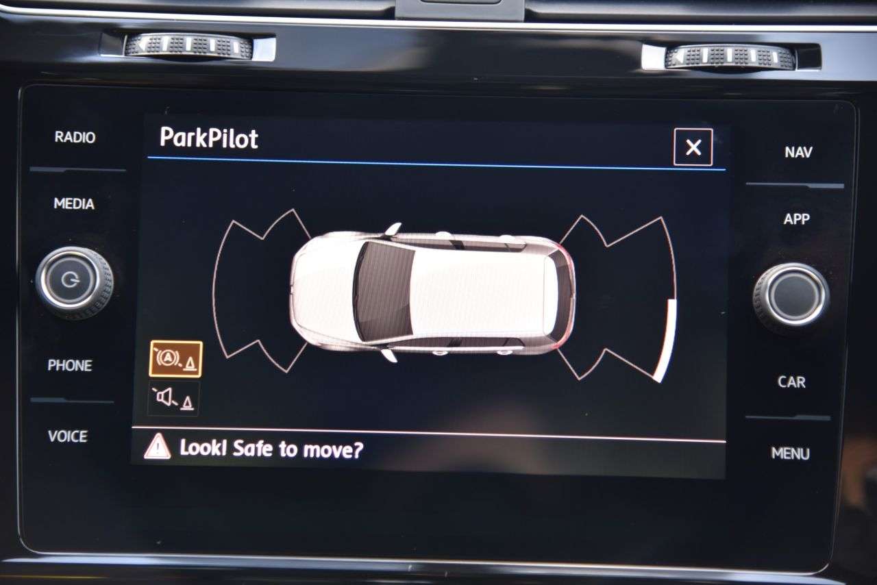 2017 VOLKSWAGEN GOLF 2017 VOLKSWAGEN GOLF