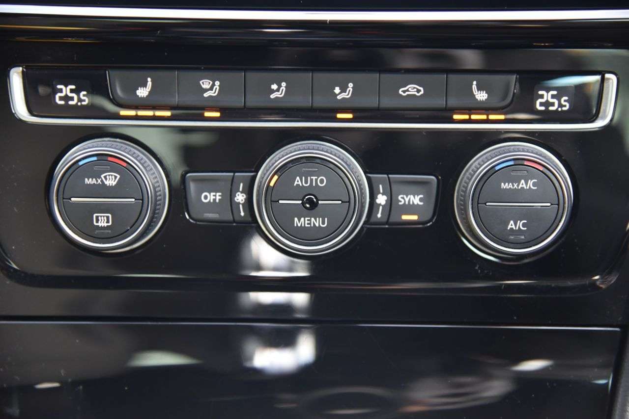 2017 VOLKSWAGEN GOLF 2017 VOLKSWAGEN GOLF