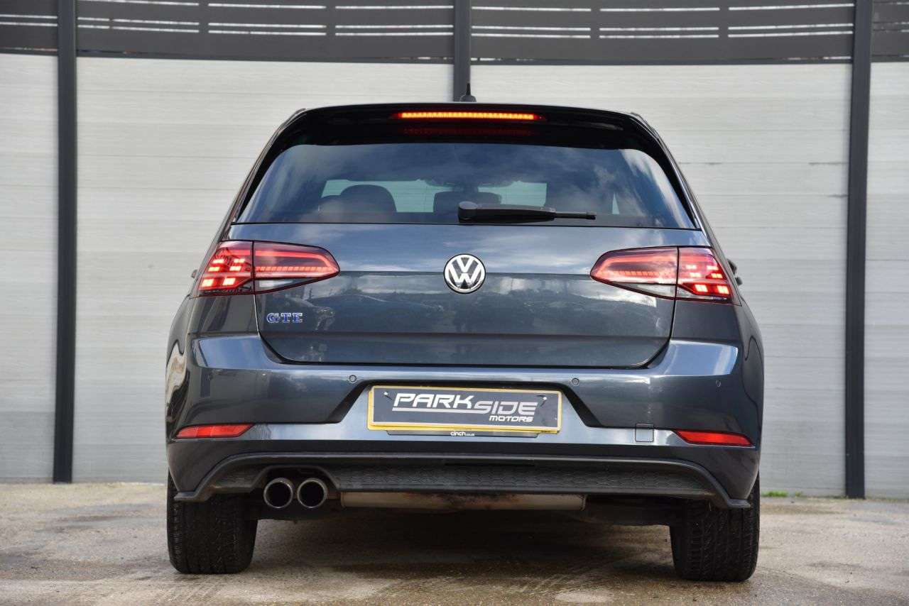 2017 VOLKSWAGEN GOLF 2017 VOLKSWAGEN GOLF