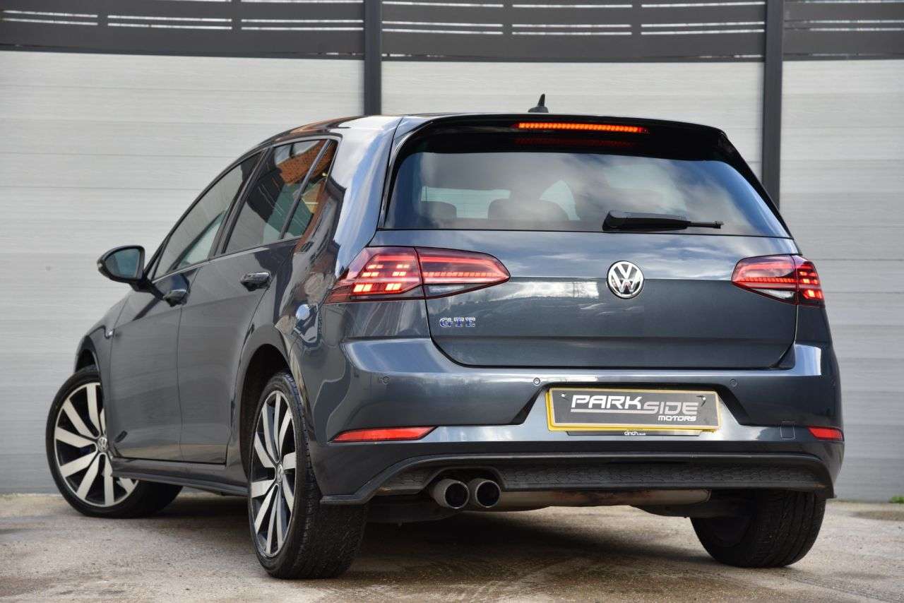 2017 VOLKSWAGEN GOLF 2017 VOLKSWAGEN GOLF