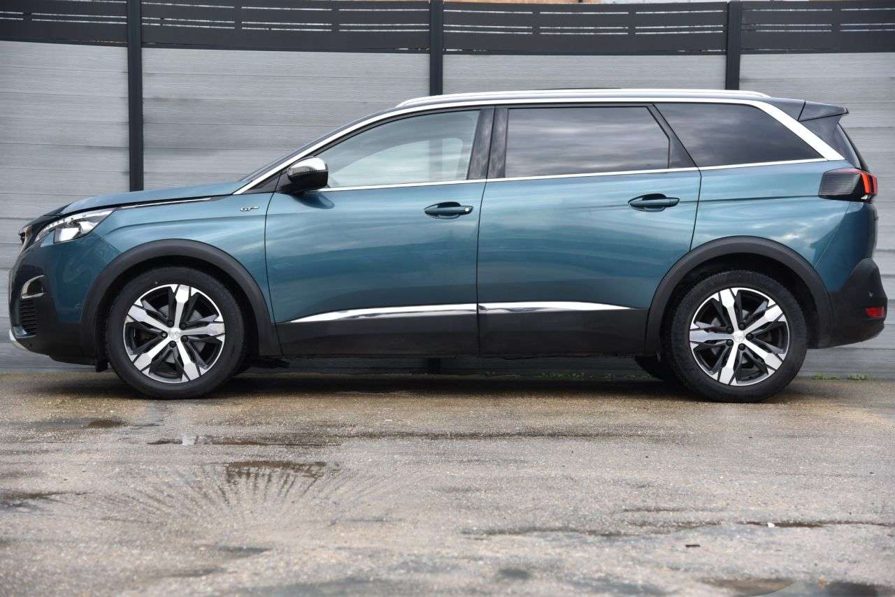 2018 PEUGEOT 5008 2018 PEUGEOT 5008