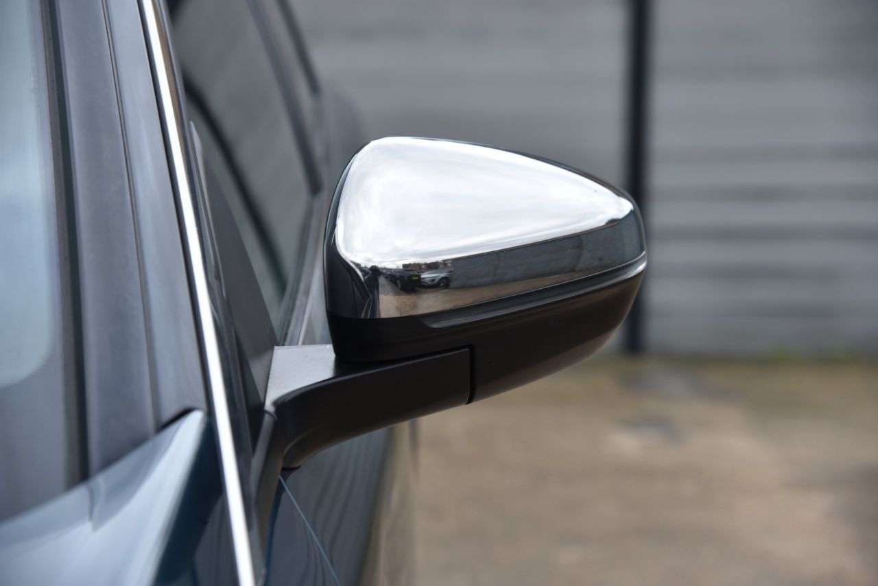 2018 PEUGEOT 5008 2018 PEUGEOT 5008