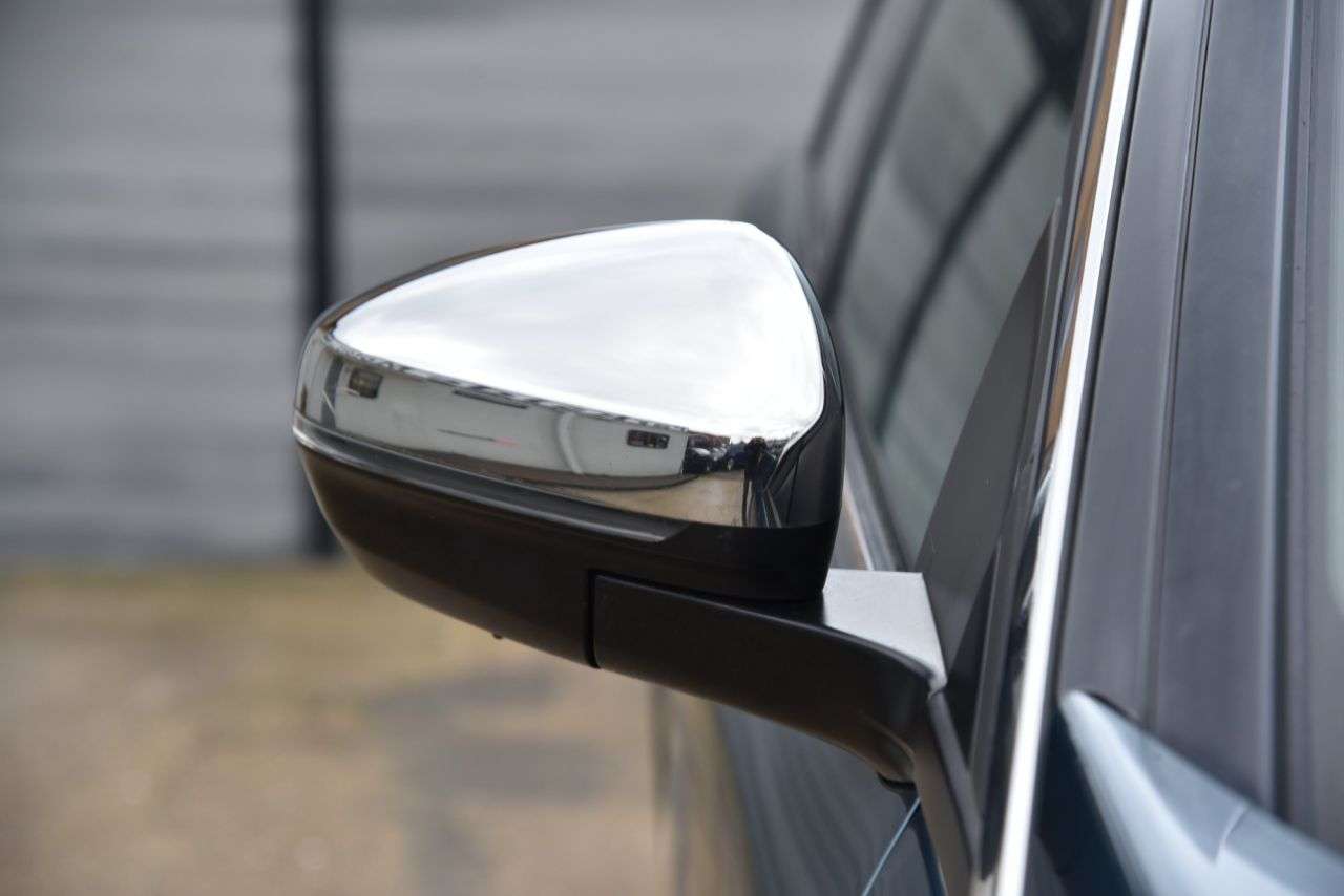 2018 PEUGEOT 5008 2018 PEUGEOT 5008